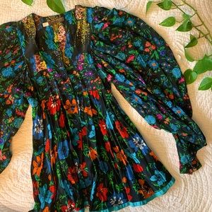 Vintage gorgeous 1960s JEFF BANKS blouse shirt